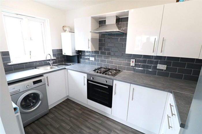 2 Bedroom Flat To Rent In Debham Court, Pinemartin Close, London, NW2