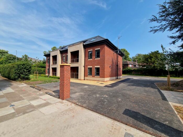 Houses for sale & to rent in L18 9UR, Chalfont Road, Allerton And Hunts