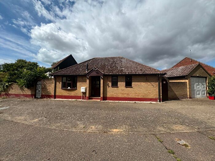2 Bedroom Bungalow To Rent In Brookvale, St. Osyth, Clacton-on-Sea, CO16