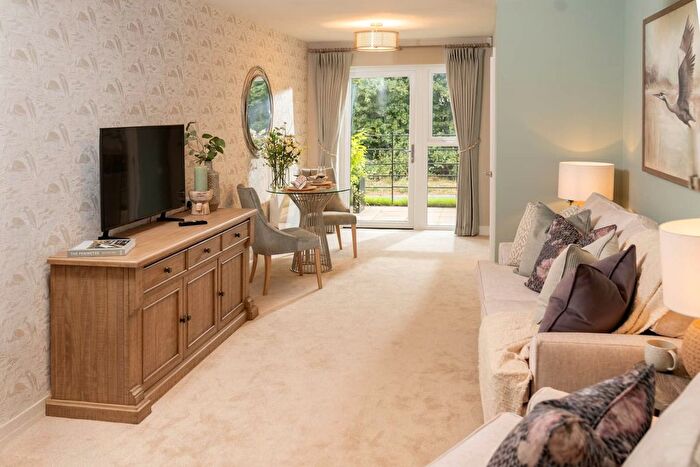 1 Bedroom Flat To Rent In Dartmouth, TQ6