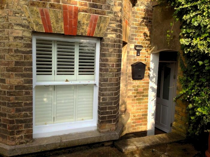 1 Bedroom Flat To Rent In Grange Road, Lewes, BN7
