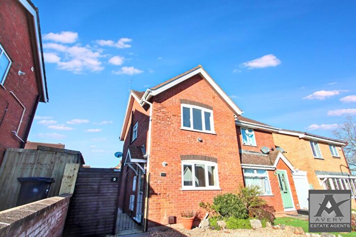 2 Bedroom Semi-Detached House To Rent In Worle, BS22
