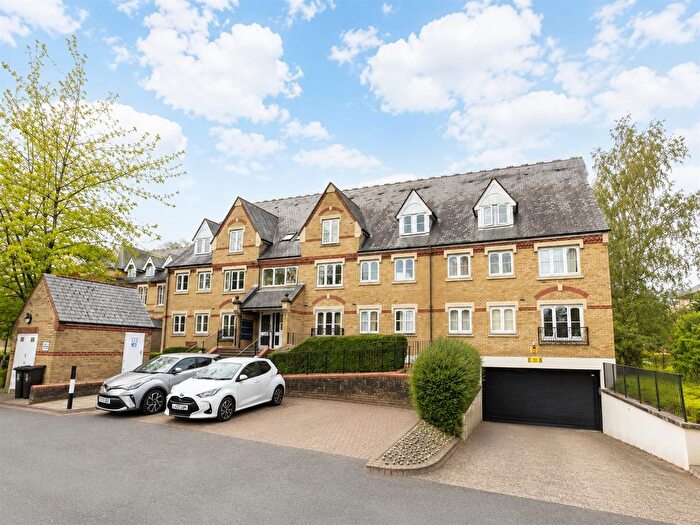 2 Bedroom Flat For Sale In Lancing House, Hallam Close, Watford, WD24