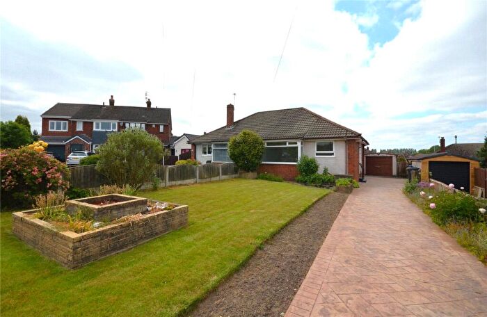 2 Bedroom Bungalow To Rent In Ainsworth Close, Denton, Manchester, M34