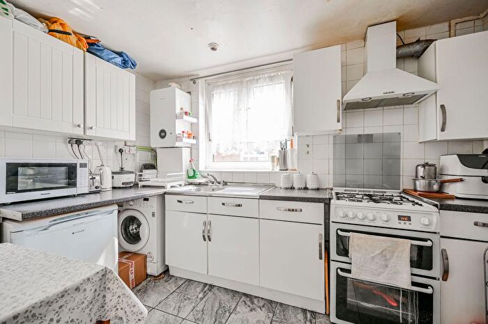 2 Bedroom Flat For Sale In Boleyn Road, London, Upton Park, London, E6