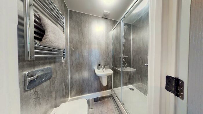 1 Bedroom Flat To Rent In Graduation House, High Road, Beeston, NG9