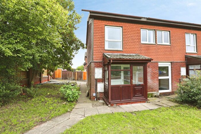 3 Bedroom End Of Terrace House For Sale In Grampian Way, Winsford, CW7