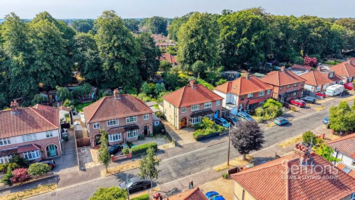 3 Bedroom Semi-Detached House For Sale In Beechwood Drive, Norwich, Norfolk, NR7