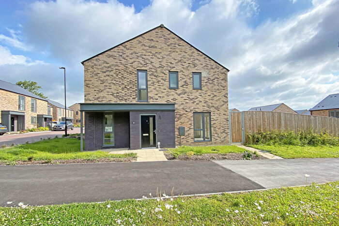 3 Bedroom Semi-Detached House To Rent In Redmires Grove, Harrogate, HG3