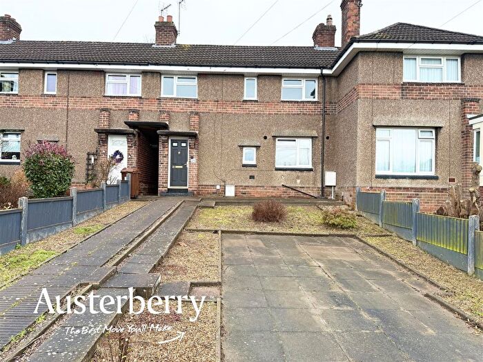 3 Bedroom Town House To Rent In Coppice Gardens, Stone, ST15