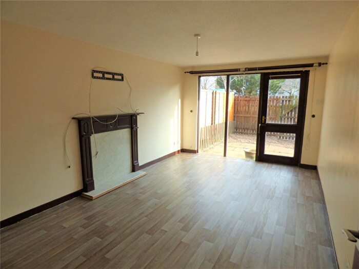 2 Bedroom Detached House To Rent In Melbourne Street, Craigshill, Livingston, West Lothian, EH54