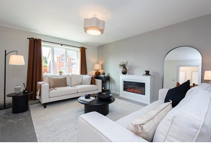 3 Bedroom House To Rent In Nicholson Court, Kidderminster, DY10