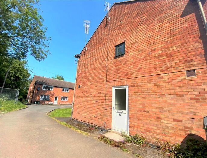 2 Bedroom Flat To Rent In Central Close, Whetstone, Leicester, Leicestershire, LE8