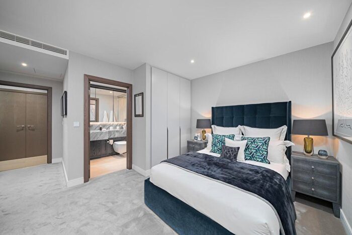 2 Bedroom Apartment For Sale In Unit Silk Court, Poland Street, Manchester, M4