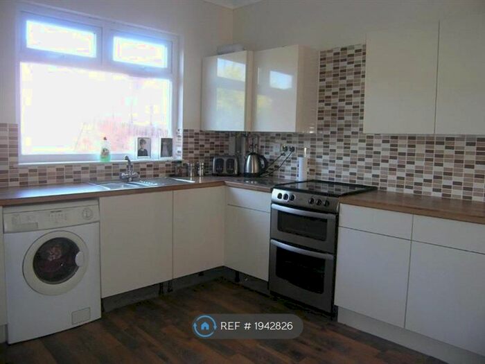 3 Bedroom Terraced House To Rent In Apley Road, Doncaster, DN1