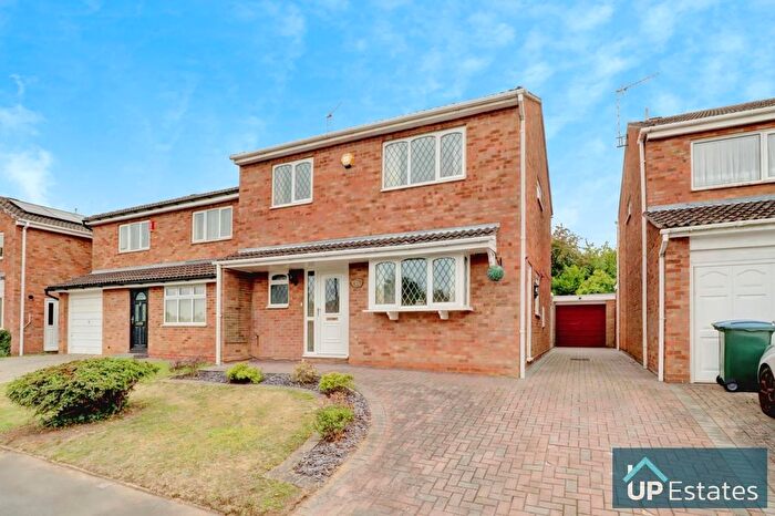 4 Bedroom Detached House For Sale In Gainford Rise, Coventry, CV3