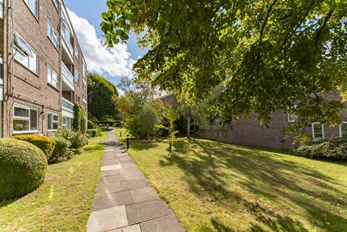 Studio To Rent In Hardwick Green, London, W13