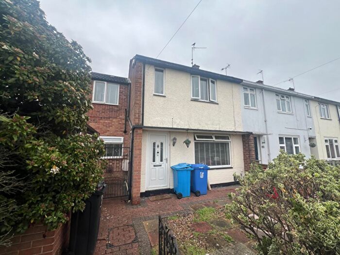 4 Bedroom End Of Terrace House To Rent In Swarkestone Drive, Littleover, DE23