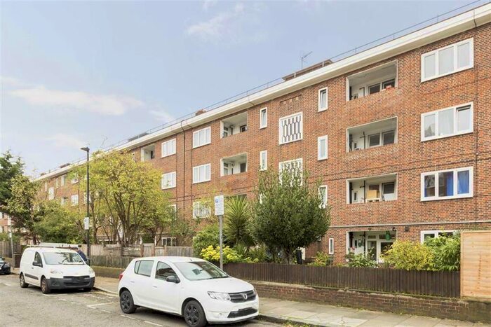 3 Bedroom Flat To Rent In Canrobert Street, London, E2