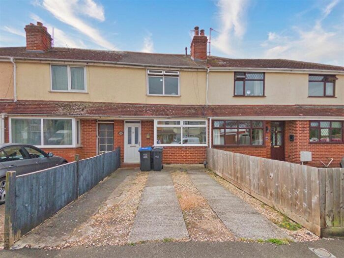 2 Bedroom Terraced House For Sale In Warwick Crescent, Melksham, SN12