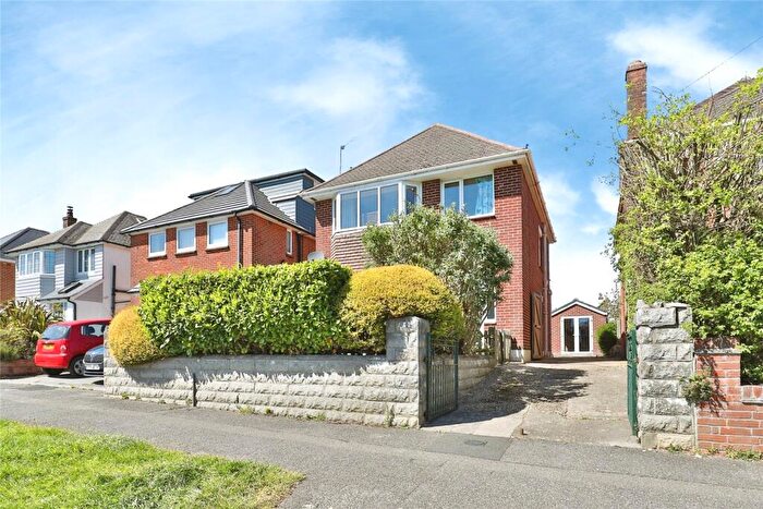3 Bedroom Detached House For Sale In Muscliffe Lane, Muscliff, Bournemouth, Dorset, BH9