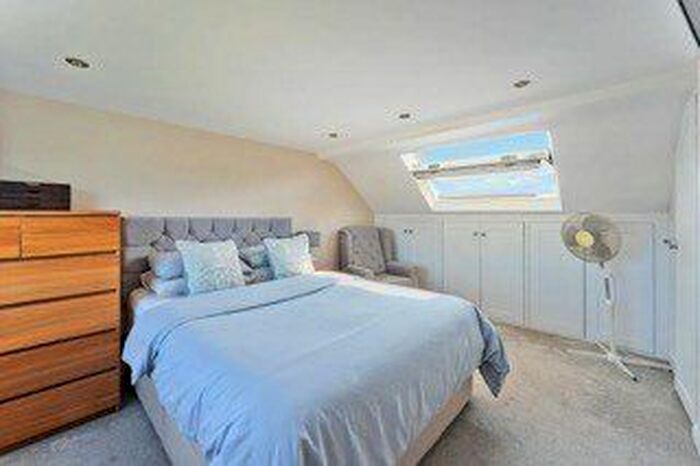 3 Bedroom Semi-Detached House To Rent In Kingston Avenue, North Cheam, Sutton, SM3