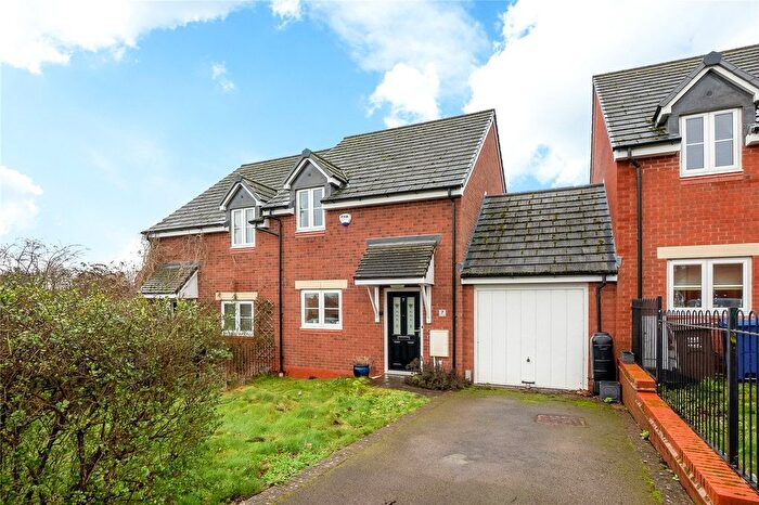 3 Bedroom Link Detached House For Sale In The Grange, Hook Norton, Oxfordshire, OX15