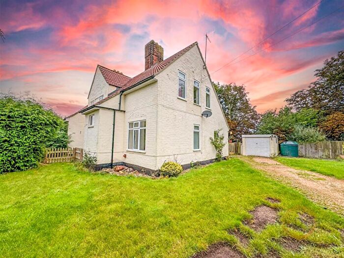 3 Bedroom Semi-Detached House To Rent In Marsh Road, Holbeach Hurn, Holbeach, PE12