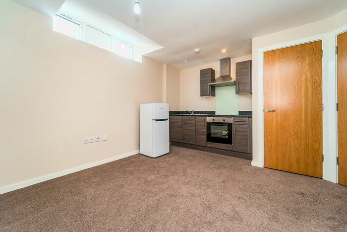 Apartment To Rent In Manchester Road, Burnley, Lancashire, BB11