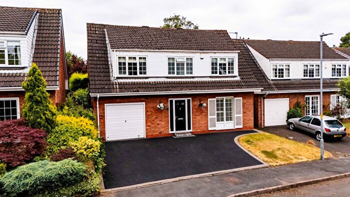 4 Bedroom Detached House For Sale In Rushwood Close, Walsall, WS4