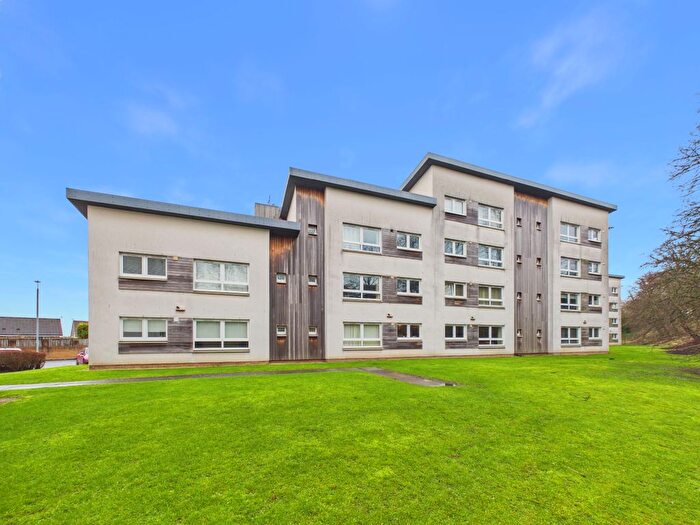 2 Bedroom Flat For Sale In Strathclyde Gardens, Cambuslang, Glasgow, G72