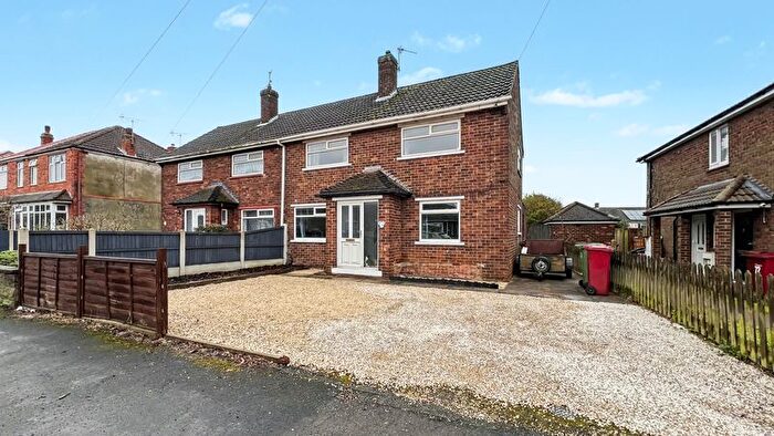 3 Bedroom Semi Detached House For Sale In Warley Road, Scunthorpe, DN16
