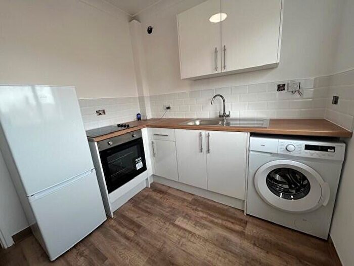 1 Bedroom Apartment To Rent In Military Road, CO1