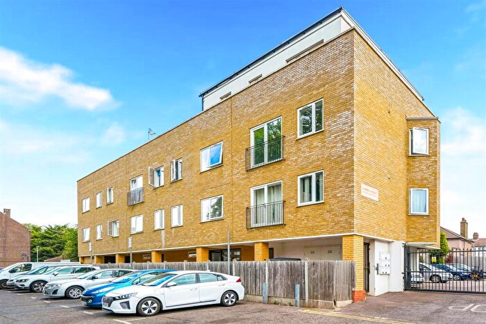 1 Bedroom Flat For Sale In John Burns Drive, Barking, IG11
