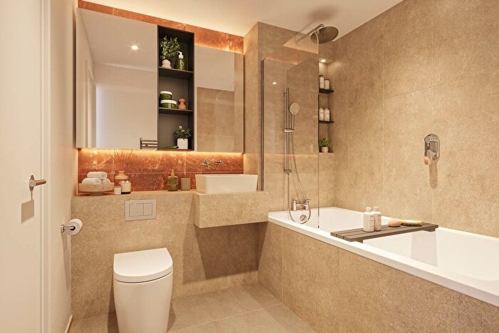 2 Bedroom Flat For Sale In The Exchange Watford, Watford, WD24