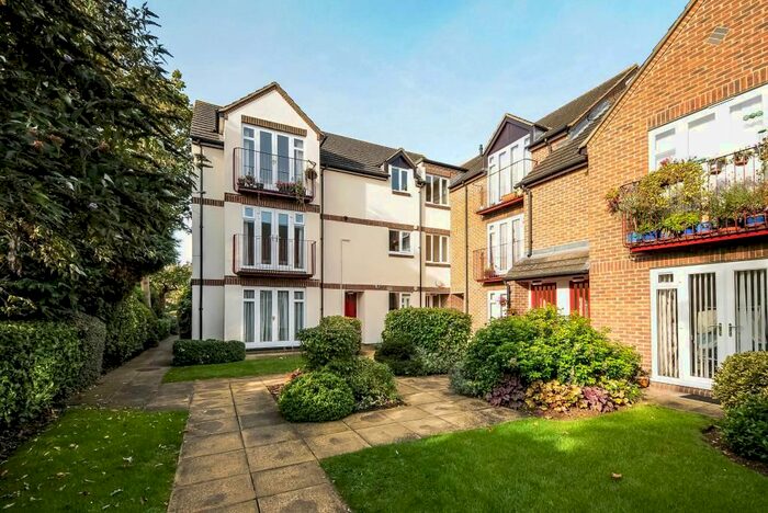 2 Bedroom Flat To Rent In Sunderland Avenue, Summertown, OX2