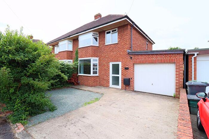 3 Bedroom Semi-Detached House To Rent In Richmond Gardens, Gloucester, GL2