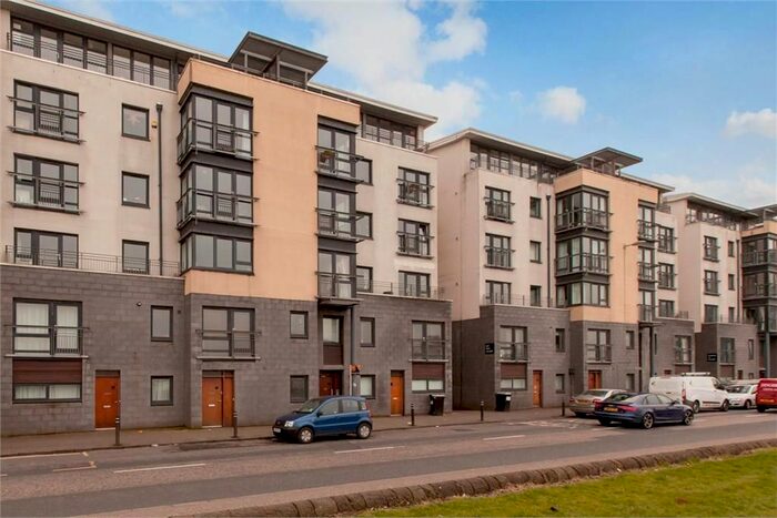 2 Bedroom Flat To Rent In Lower Granton Road, Edinburgh, EH5