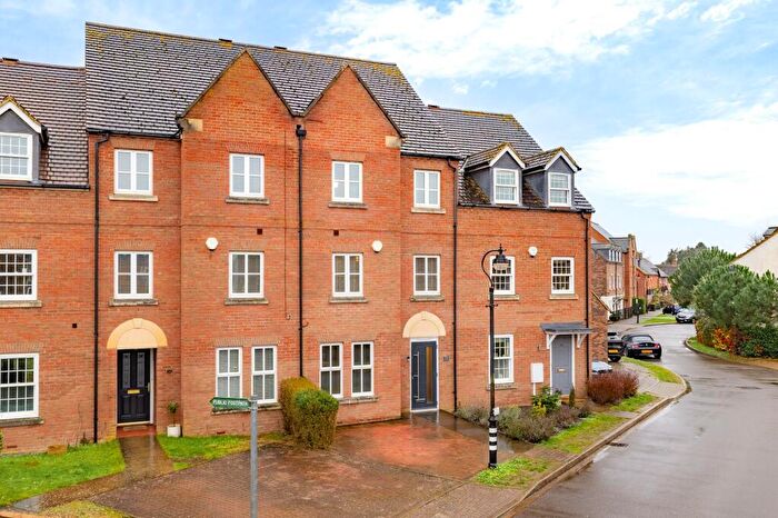 3 Bedroom Terraced House For Sale In Roman Paddock, Harrold, MK43