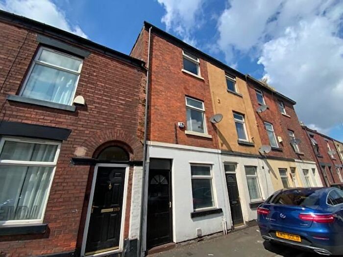 3 Bedroom Property To Rent In Ashton Road, Denton, Manchester, M34