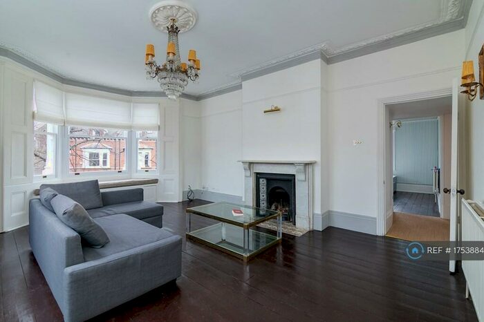 2 Bedroom Flat To Rent In Highgate, London, N6