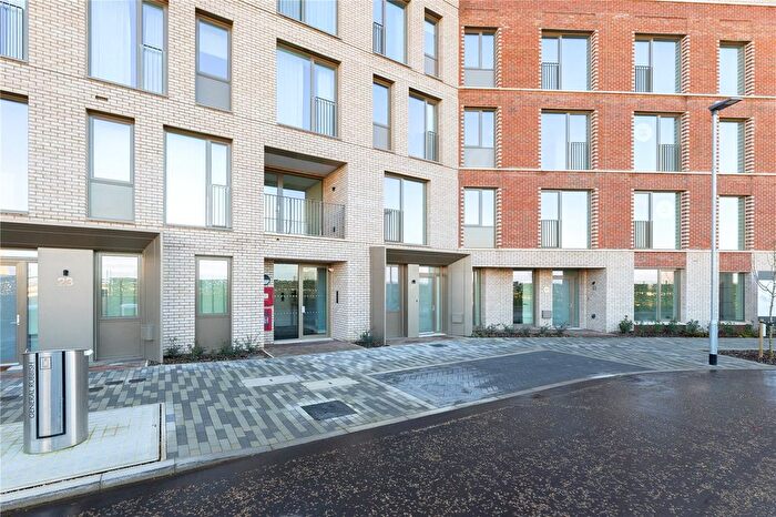 1 Bedroom Flat To Rent In Appleton Way, Cambridge, Cambridgeshire, CB3