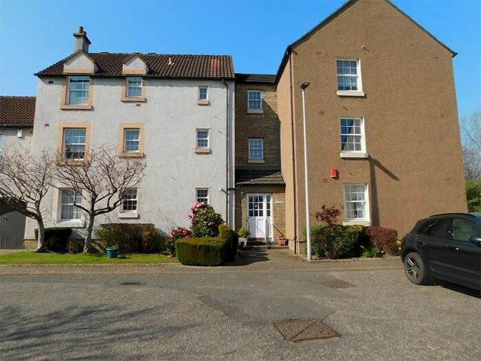 2 Bedroom Flat To Rent In Craigcrook Road, Edinburgh, EH4