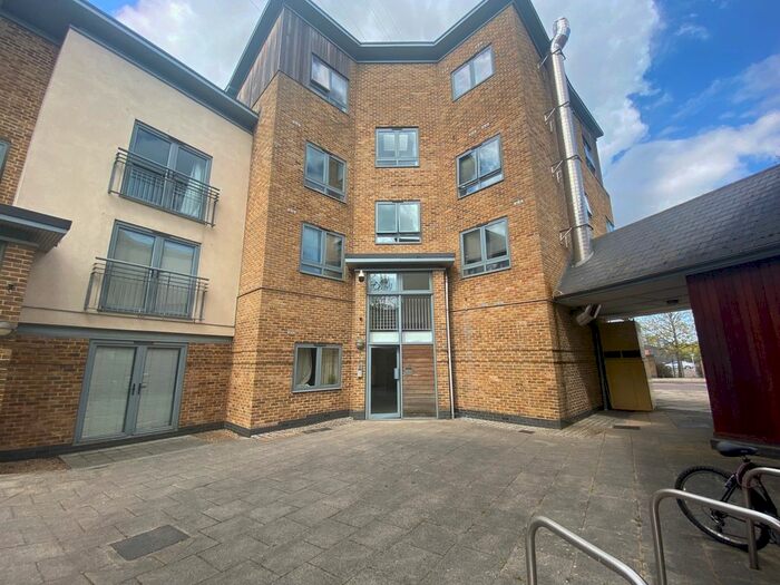 2 Bedroom Flat To Rent In Ballantyne Drive, Colchester, CO2