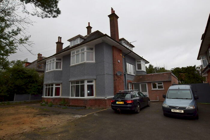 1 Bedroom Apartment To Rent In Milton Road, Bournemouth, BH8