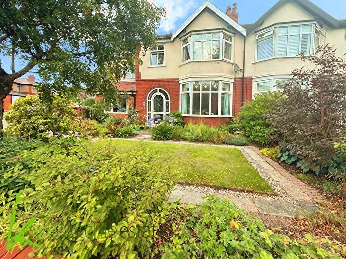 4 Bedroom Semi-Detached House For Sale In Rydal Road, Bolton, BL1
