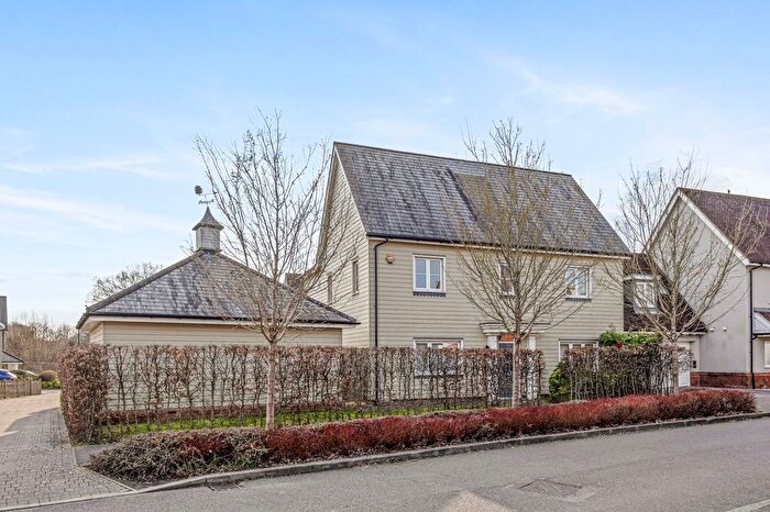 4 Bedroom Detached House For Sale In Churchill Way, Broadbridge Heath, RH12