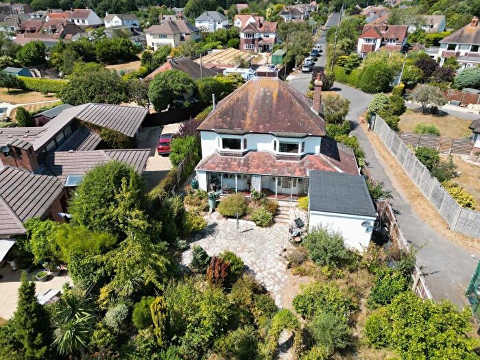 3 Bedroom Detached House For Sale In Hale Gardens, New Milton, Hampshire., BH25