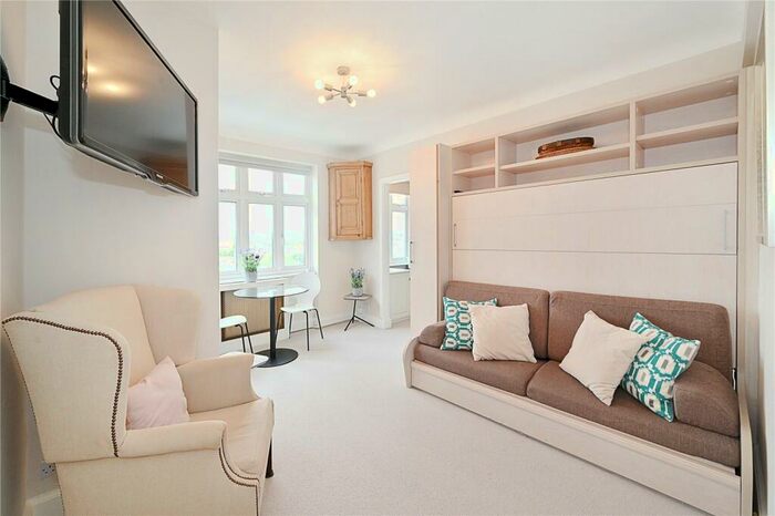 Apartment To Rent In Grove Hall Court, Hall Road, London, NW8