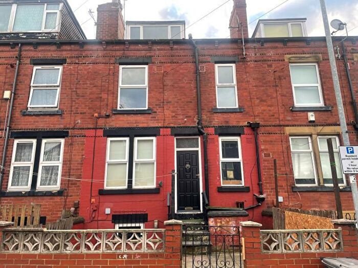 3 Bedroom Terraced House To Rent In Anderson Mount, Leeds, LS8